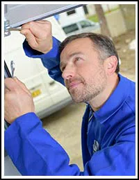 Bellevue Garage Door Service  Bellevue, WA 206-259-2002 - gr-emg-01